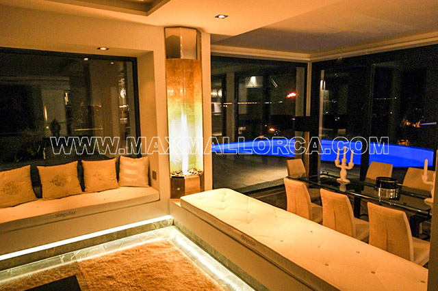 villa_singular_bendinat_max_mallorca_real_estate_puerto_portals_port_adriano_luxus_luxury_residence_private_property_first_class_location_macmallorca.com_for sale_property_15.jpg